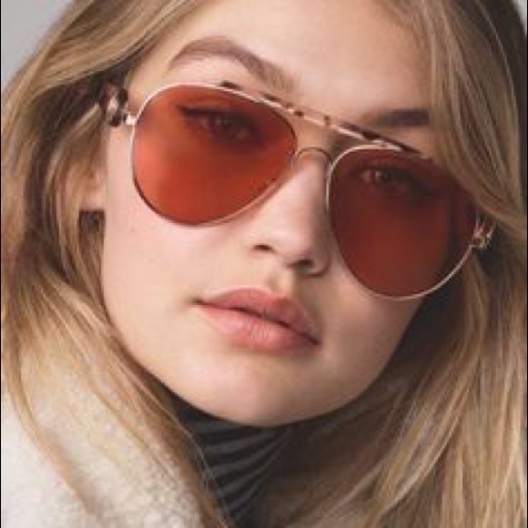 gigi hadid sunglasses tommy hilfiger